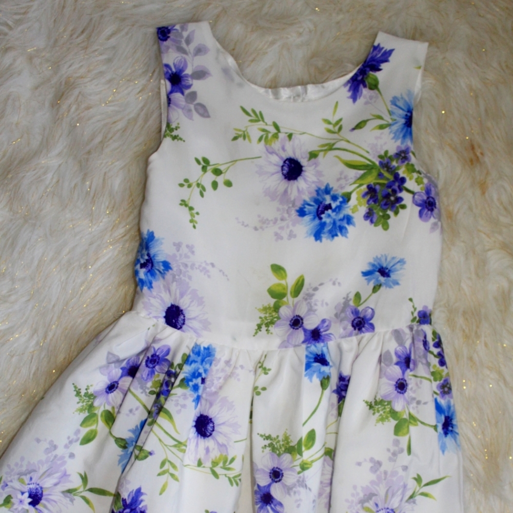 Cute girl dress